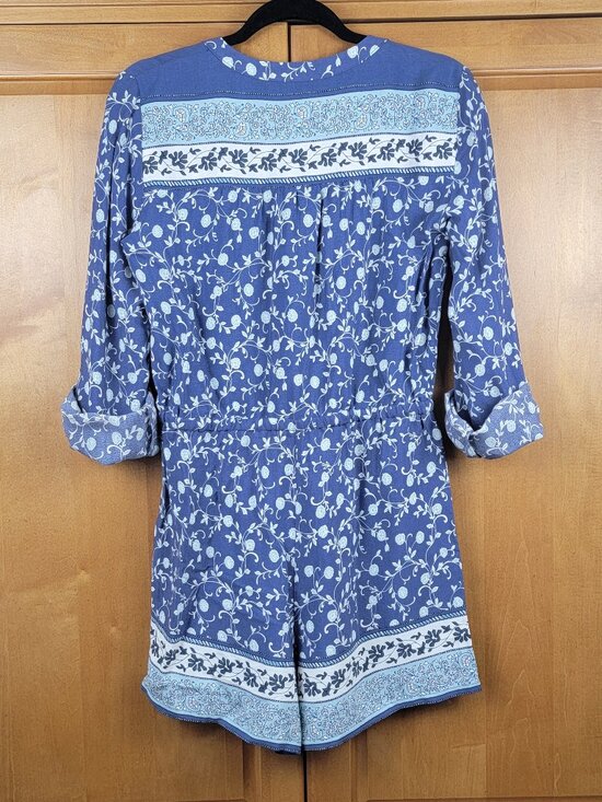 Ann Taylor LOFT Blue Green Floral Romper With Pockets - XS - Picture 3 of 11